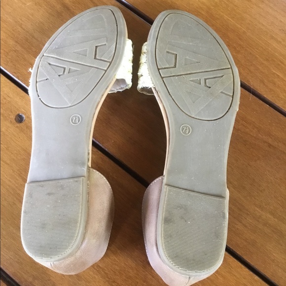 Woven Slides - Picture 3 of 3